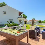 Holivista Elegant 4-bedroom Spanish In *