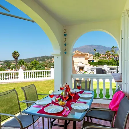 Holivista Elegant 4-bedroom Spanish In ヴィラ *