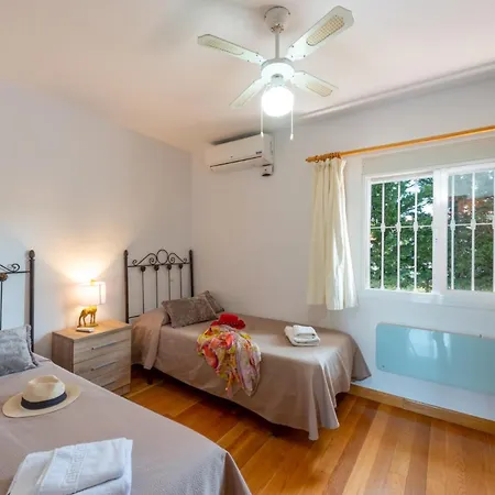 Holivista Elegant 4-bedroom Spanish In * Естепона