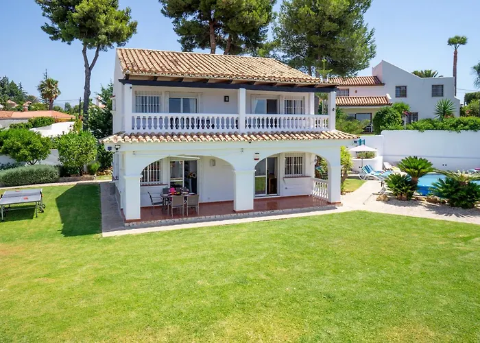 Holivista Elegant 4-bedroom Spanish In