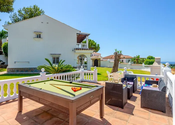 Holivista Elegant 4-bedroom Spanish In *