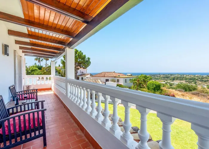 Holivista Elegant 4-bedroom Spanish In * Estepona